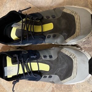 OnCloud Women’s Running Shoes